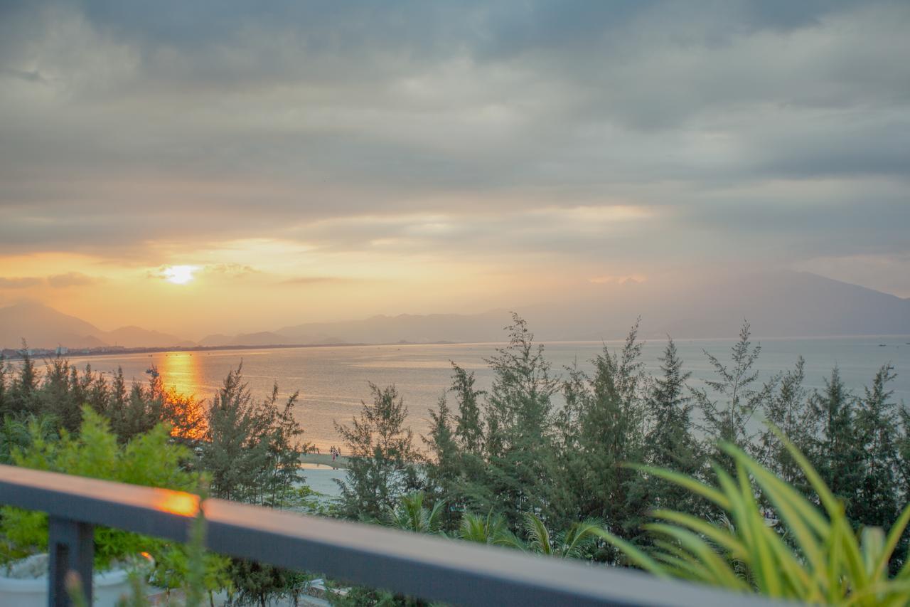 Funtour Hotel Danang Exterior photo
