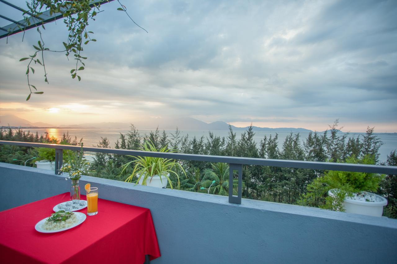 Funtour Hotel Danang Exterior photo